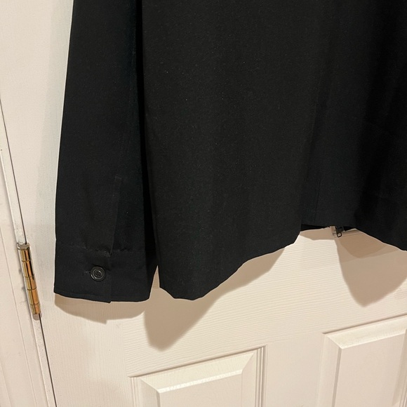 YMLA Midnight Black Structured Elegant Shirt Jacket NWOT - Picture 8 of 8